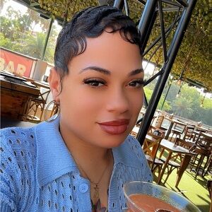 Meet your Posher, India